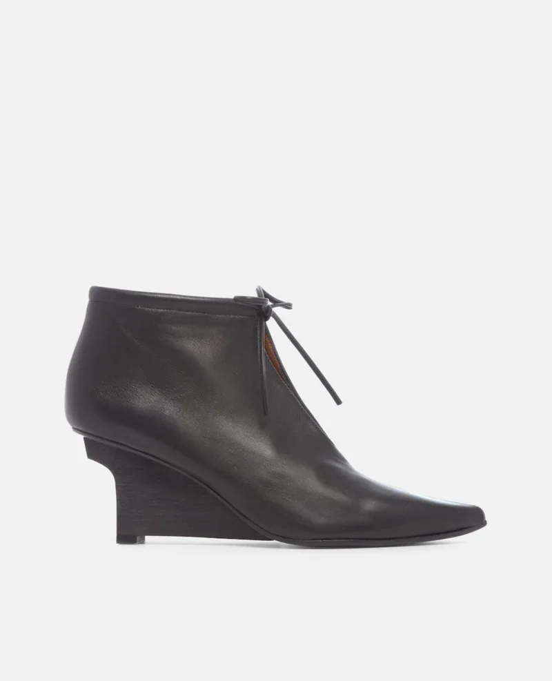 ruffles booties.webp
