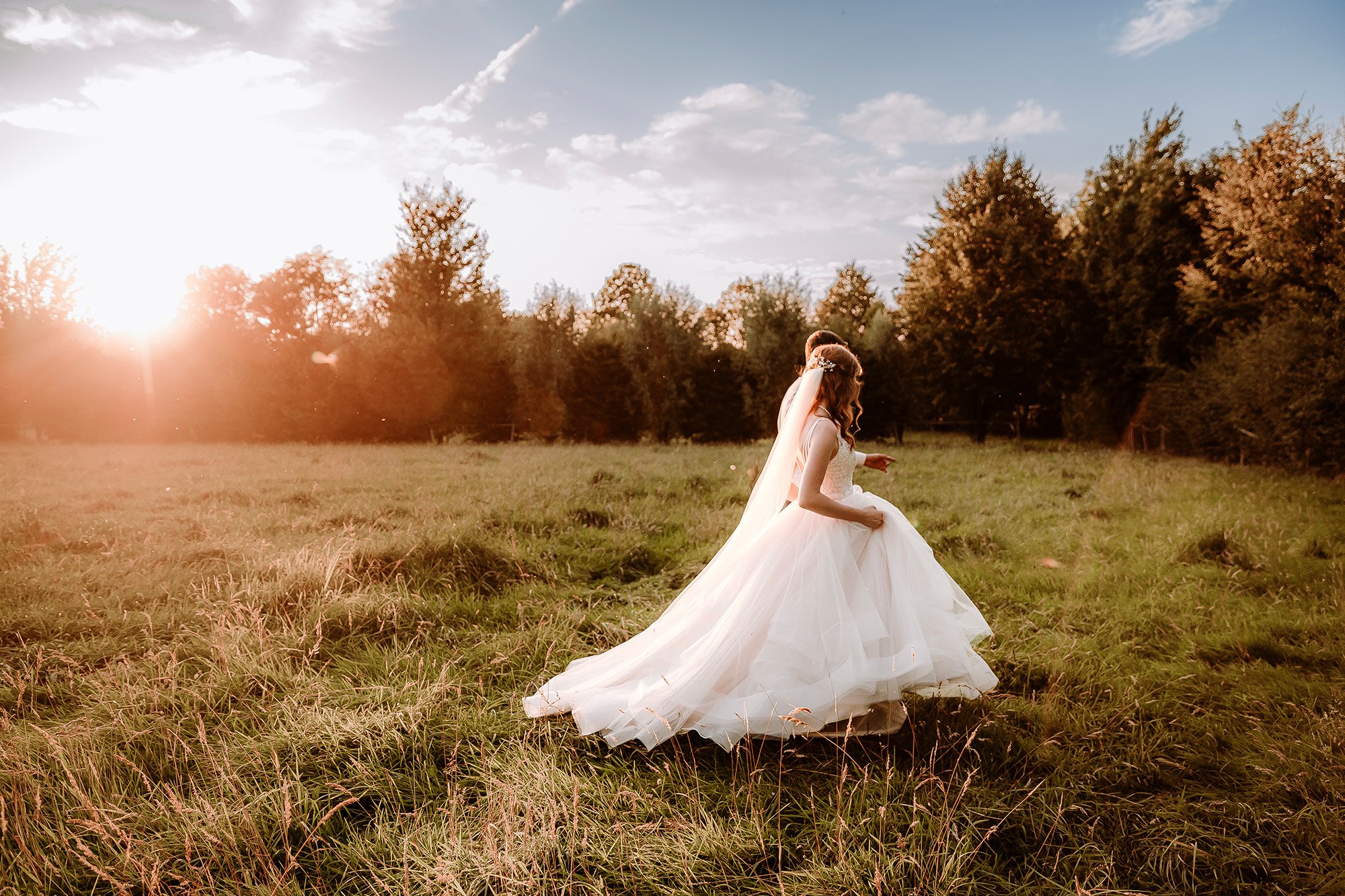 Hochzeitsfotografie im Sonnenuntergang in Aachen