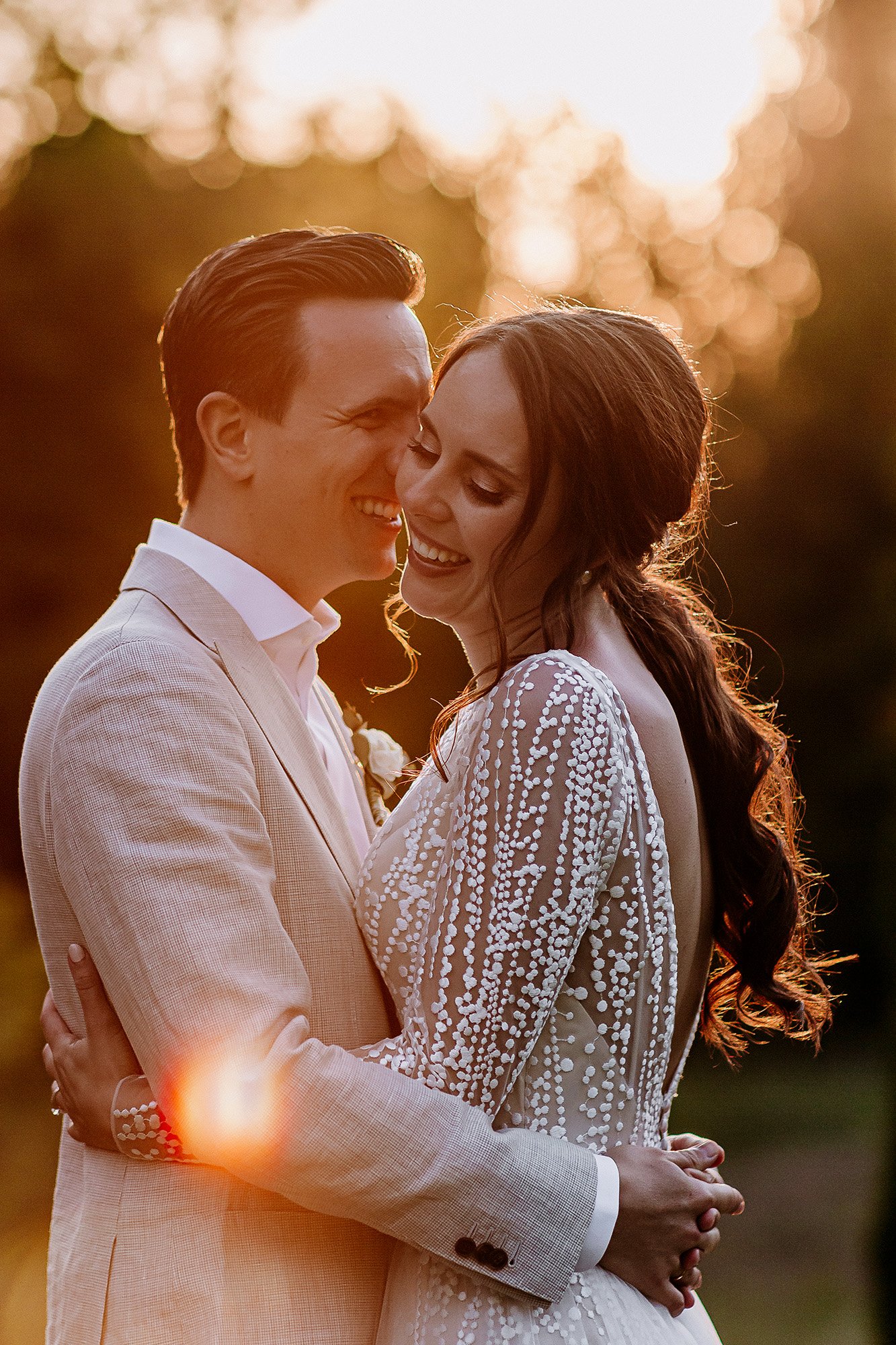 Hochzeitsfotografie einer verspielten Sommerhochzeit in Düren