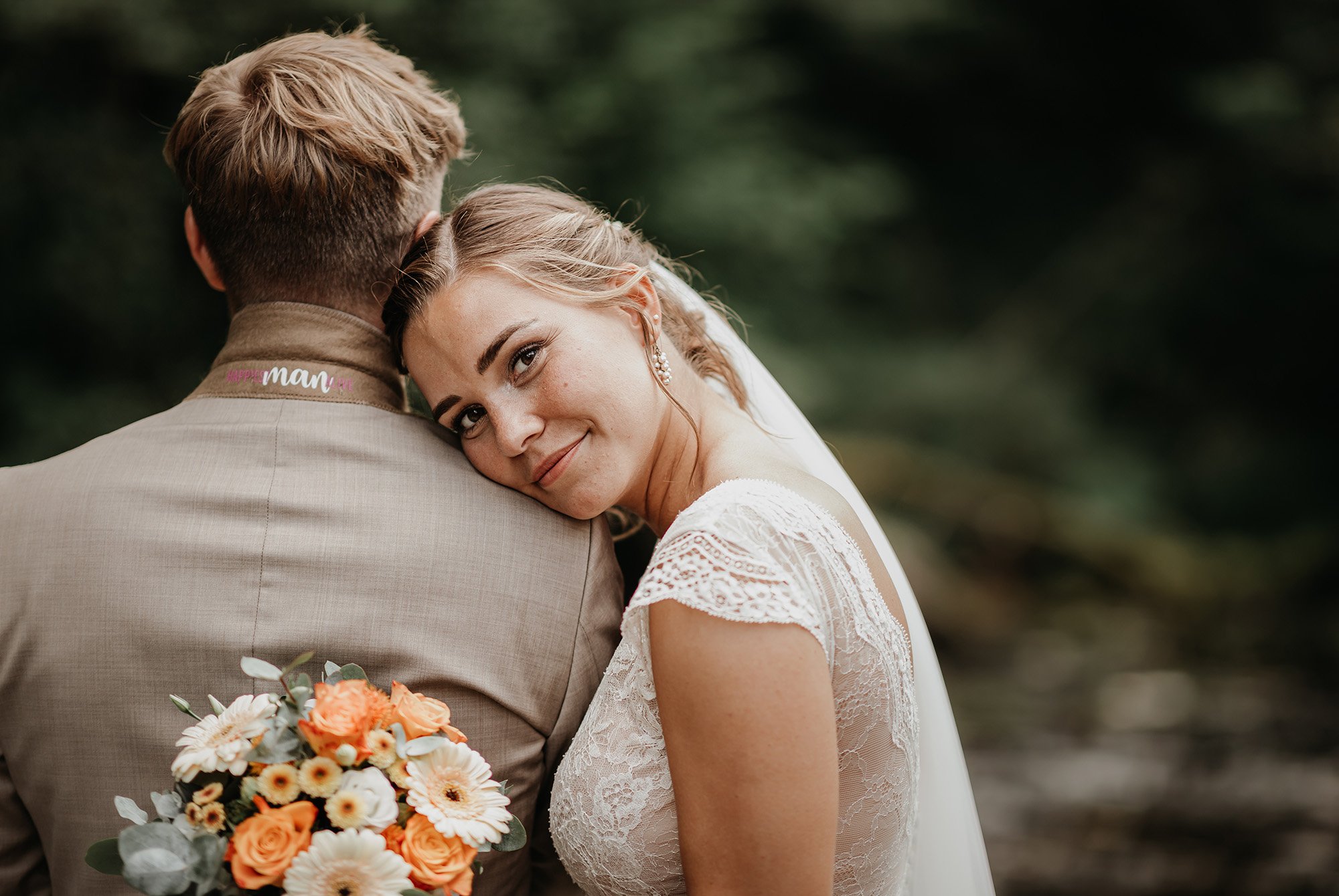 Hochzeitsfotografie einer romantischen Sommerhochzeit in der Eifel