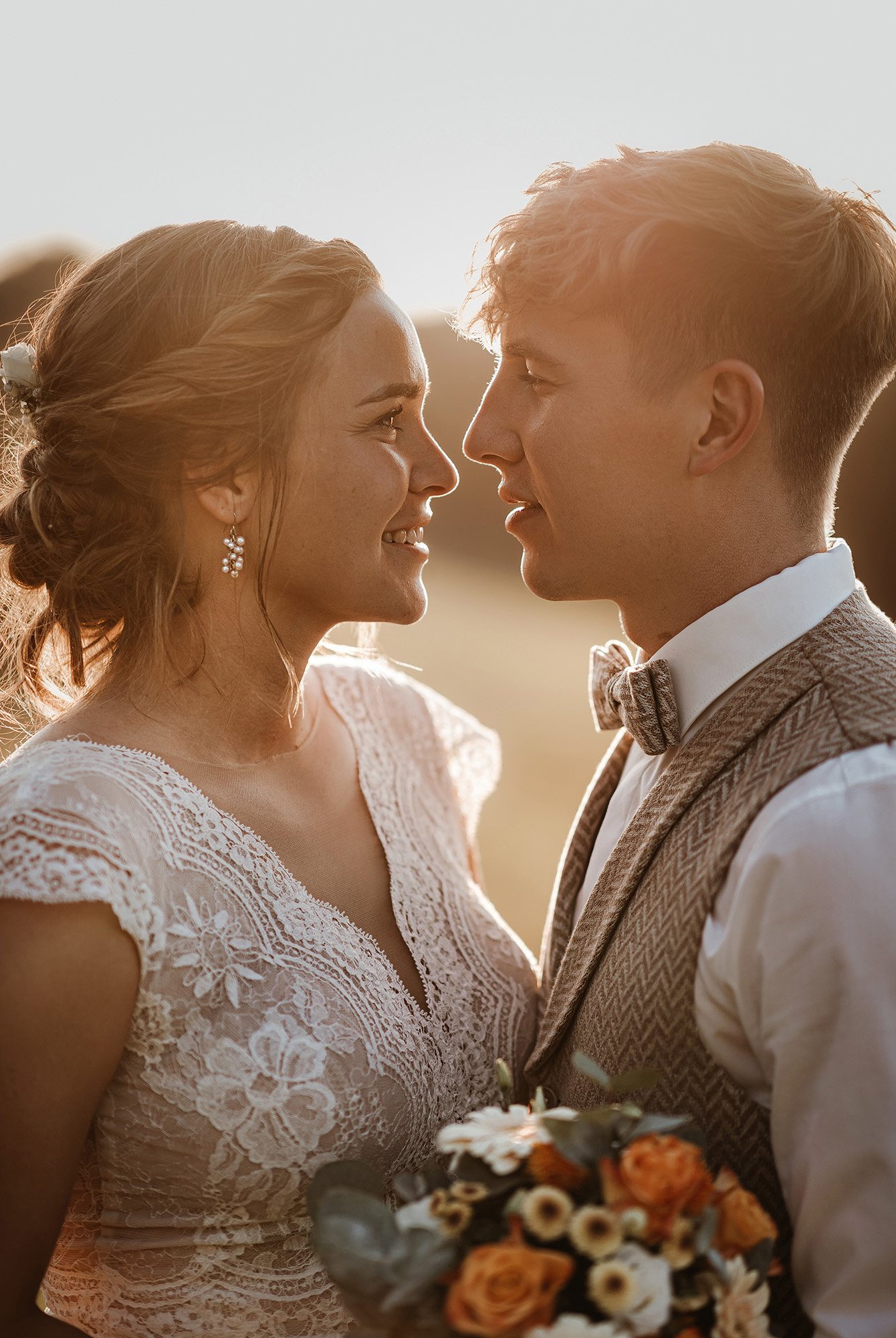 Hochzeitsreportage Romantische Sommerhochzeit in der Eifel Sunset Shooting