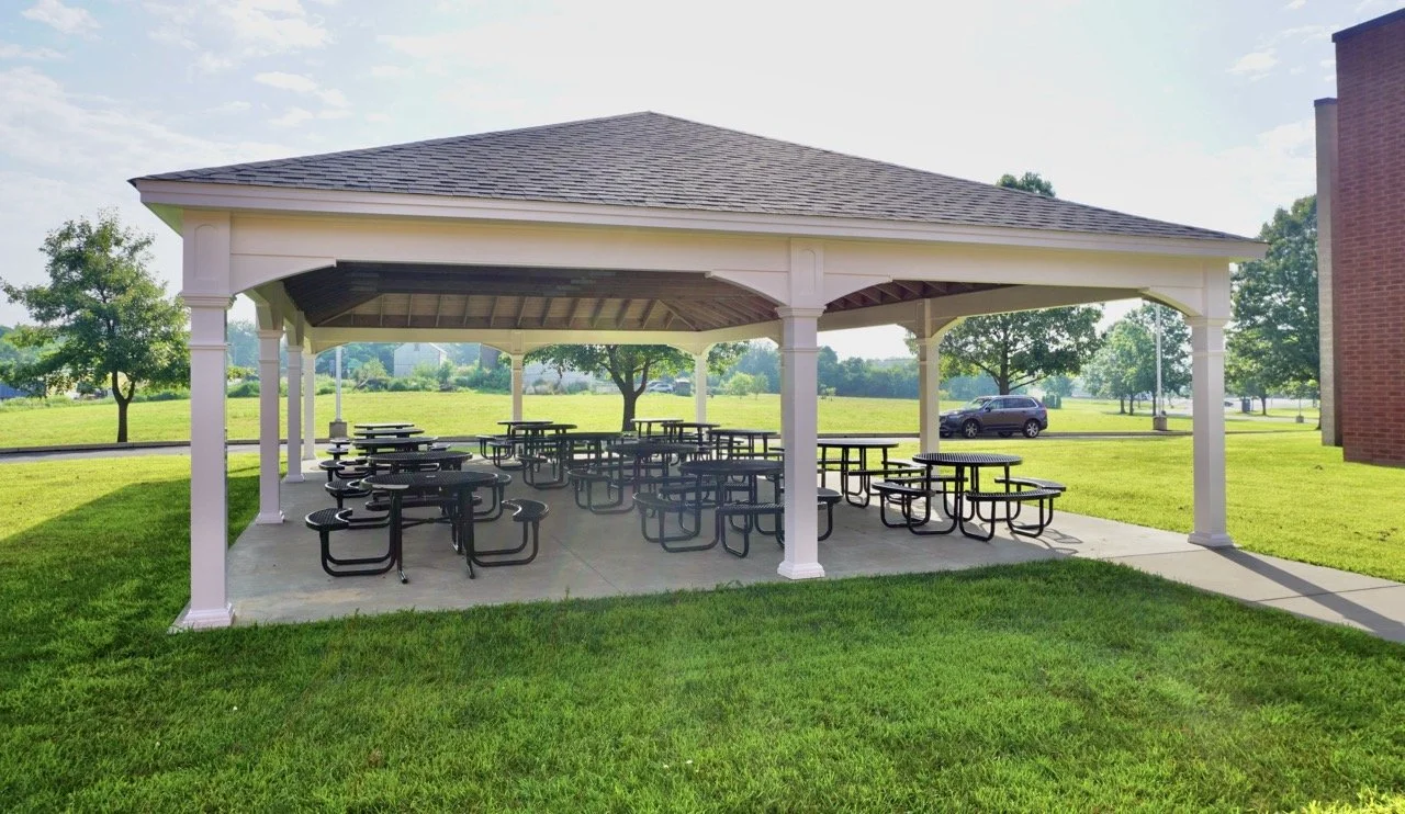 30' x 50' Manor Pavilion with (10) 8" posts