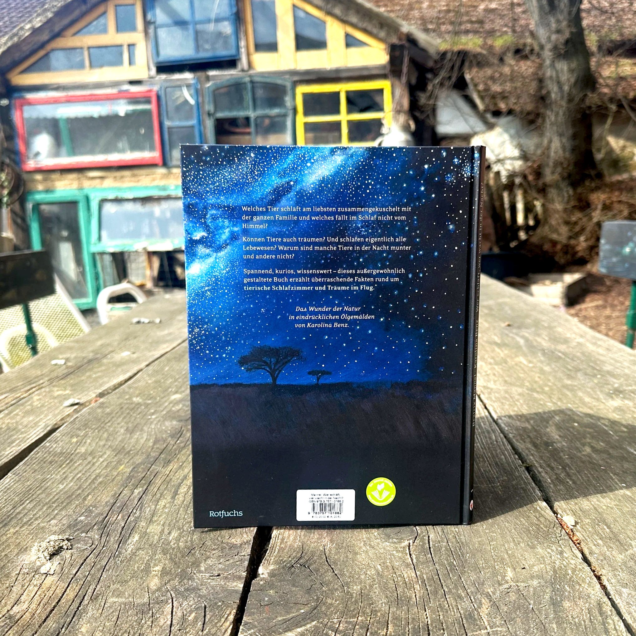 Die Rückseite des Buchs "Wer wacht, wer schläft in der Nacht"