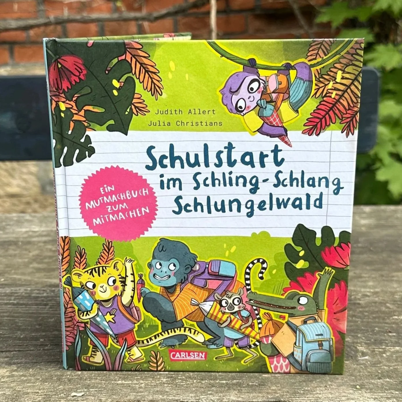 Schling-Schlang-Schlungelschule%2B%2BVorne%2Bstehend.jpg