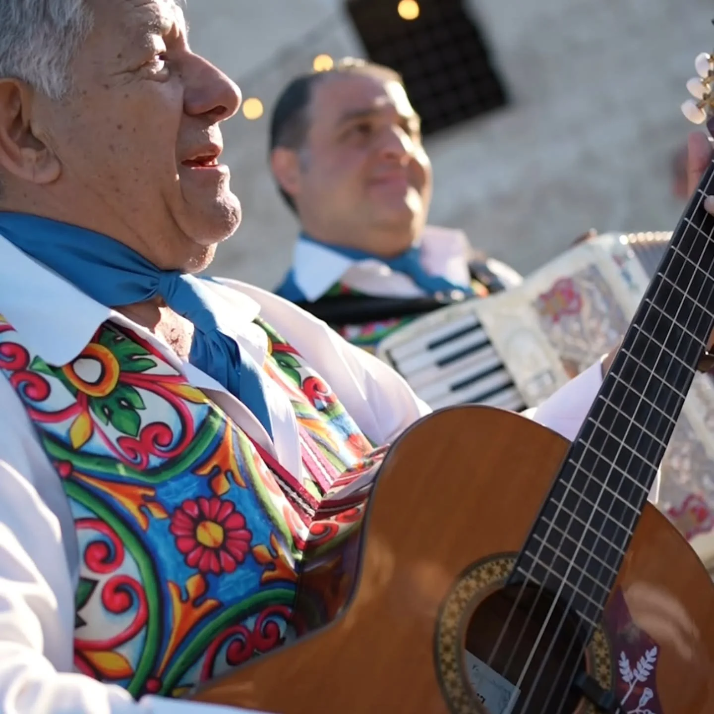 🍋✨
Wedding planner: @amuri_events_sicily 
Flowers: @angelica_c.flowers
Venue: @tonnaradiscopello
BarCatering: @evergreen_itinerant_bar
Hair stylist: @carla_forestieri_hair_stylist

In Sicily, wedding industry professionals are true artists. From pho