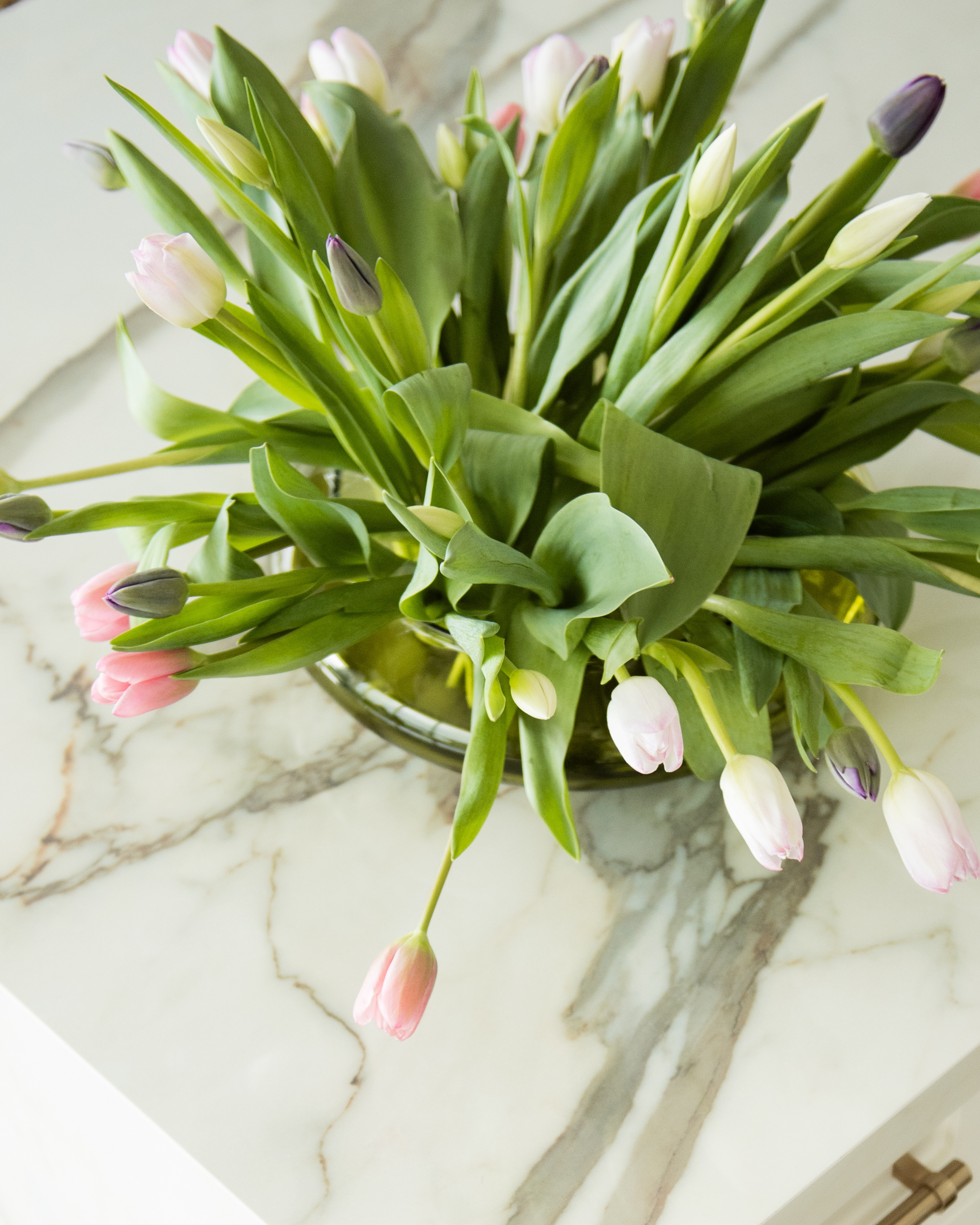 Why Fresh Flowers Are the Secret Ingredient to a Beautifully Styled Home
