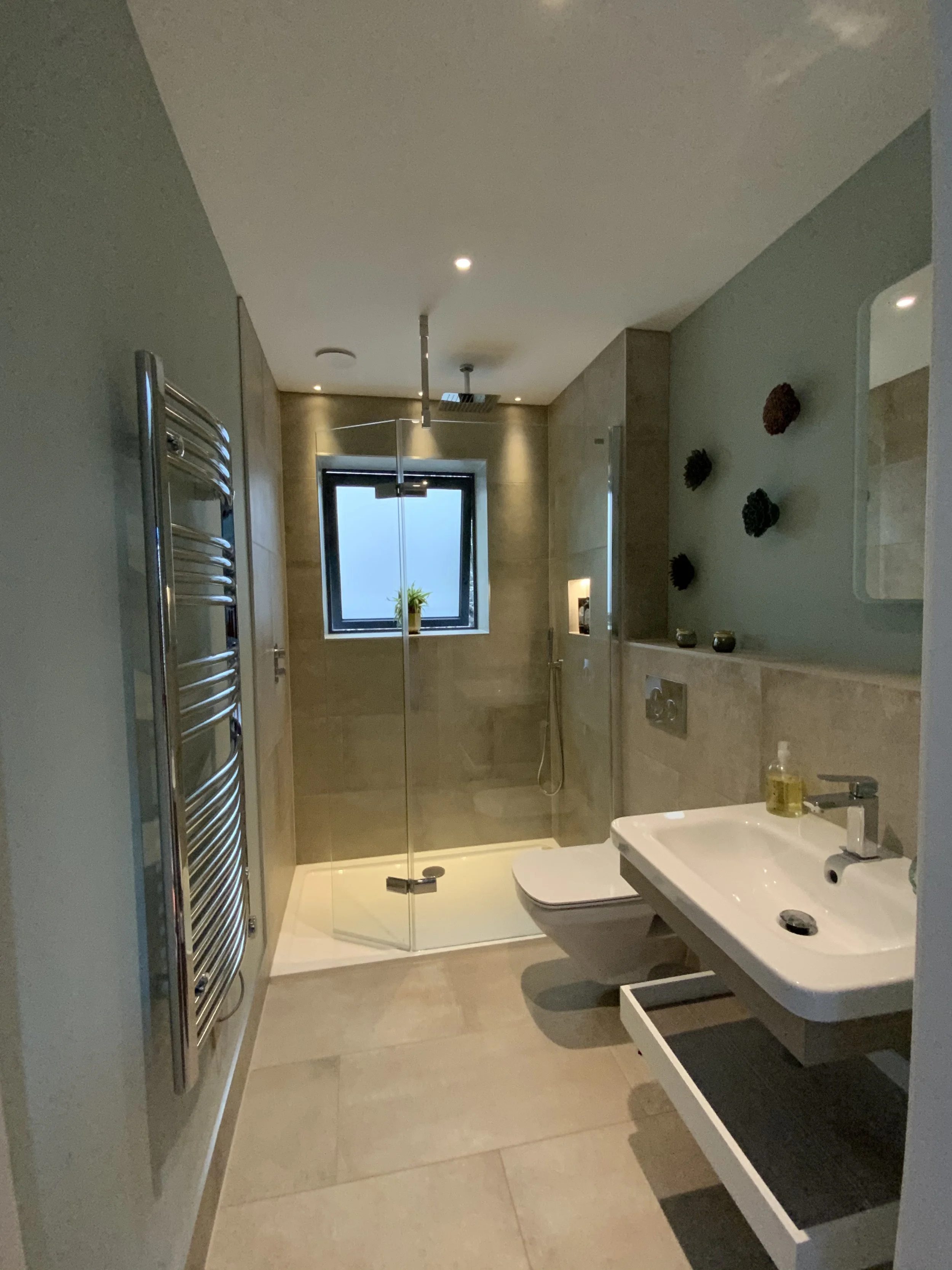 Bathroom 3.jpg