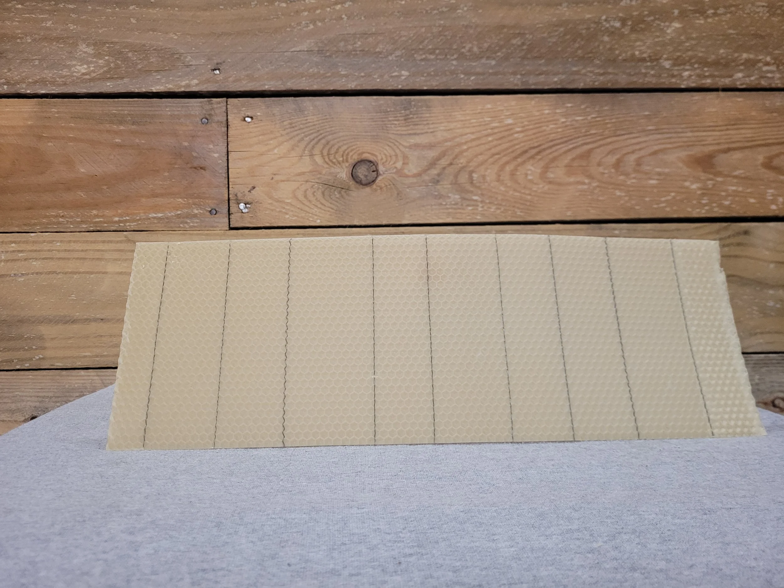 Wax - No Hook (Medium)