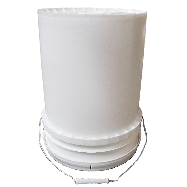 community feeder bucket 600-600.png