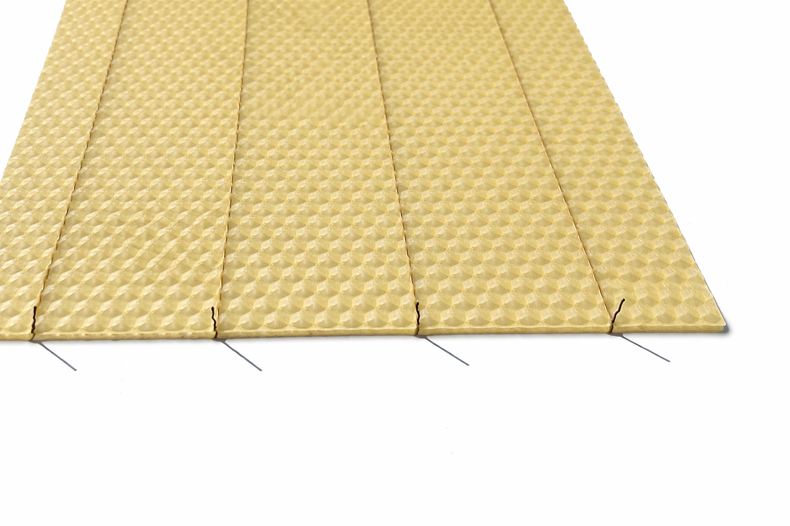 deep beeswax w hooks detail.png