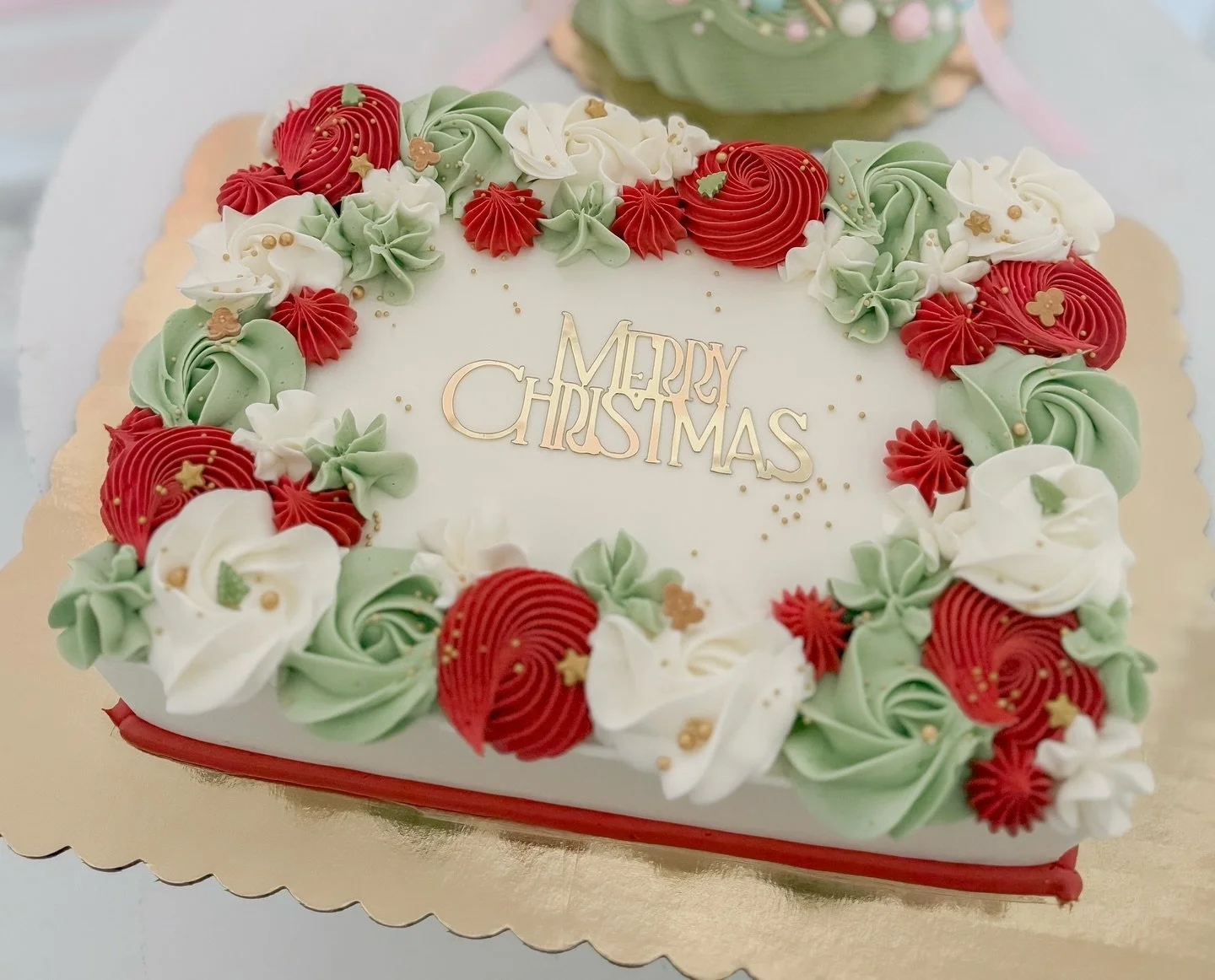 It&rsquo;s Christmas timeeeeeeee 🎄🎅🏽🤶🏽🎁🎂

We can&rsquo;t wait to show you what all we&rsquo;ve baked up for this holiday season! 

Preorders for Christmas goodies will be live on our website tomorrow! ✨