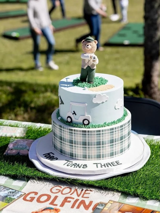 How to PAR-TEE as a 3 year old 🏌️⛳️🎂

📸: @instaclifford