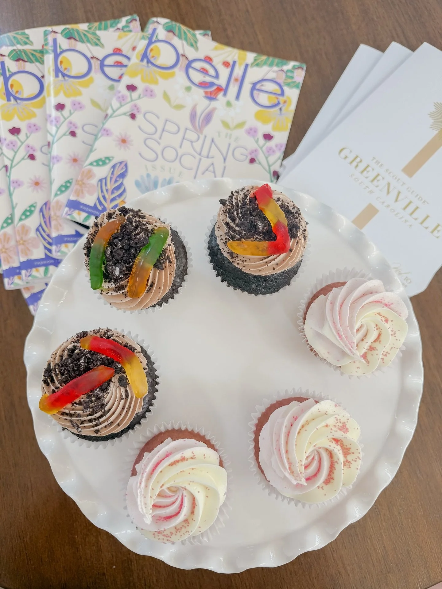 &ldquo;Dirt cake&rdquo; for earth day 🌎 + a New Raspberry lemonade 🍋 cupcake are some of our featured flavors this week! 😋🧁