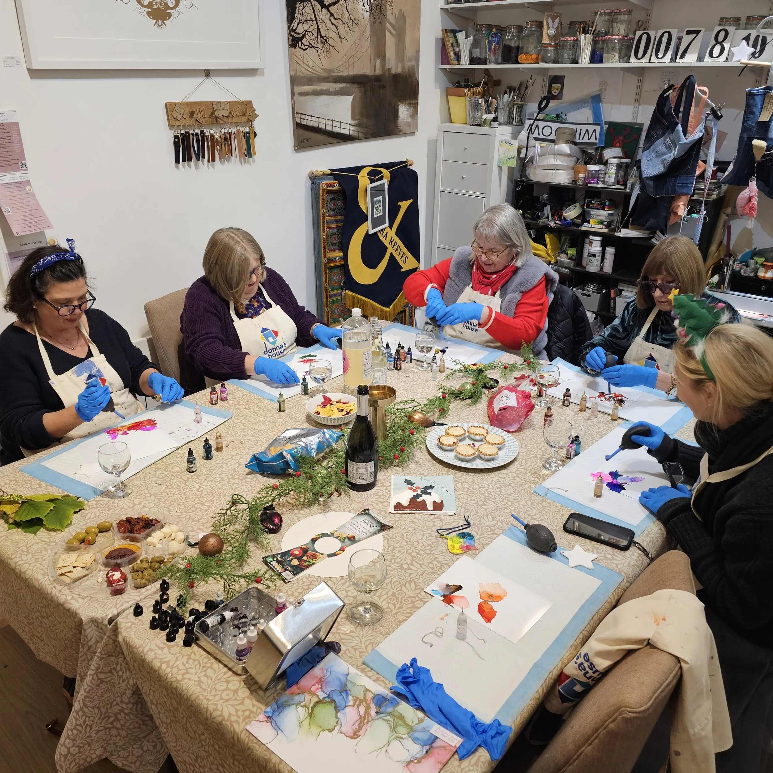 Alcohol Ink Bauble Workshop.jpg