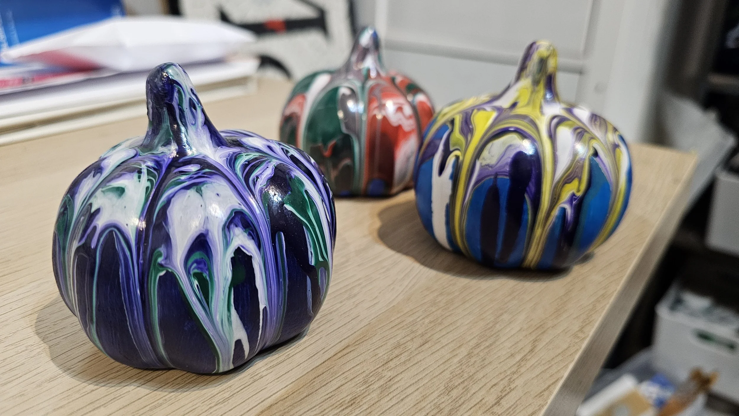 mini pumpkin acrylic paint pour workshop for kids