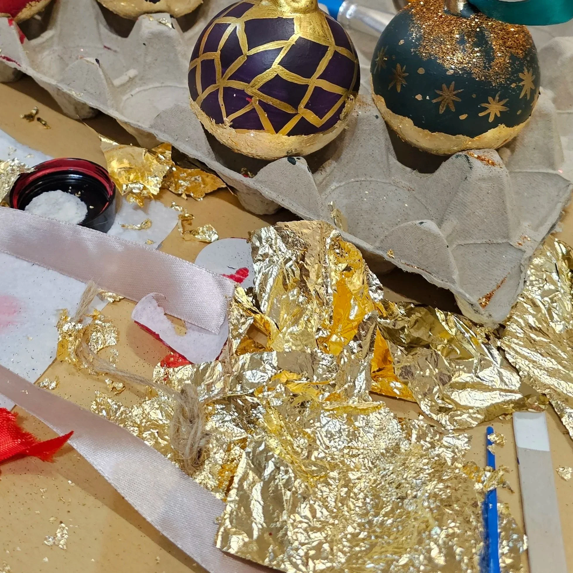 gold leaf christmas workshop