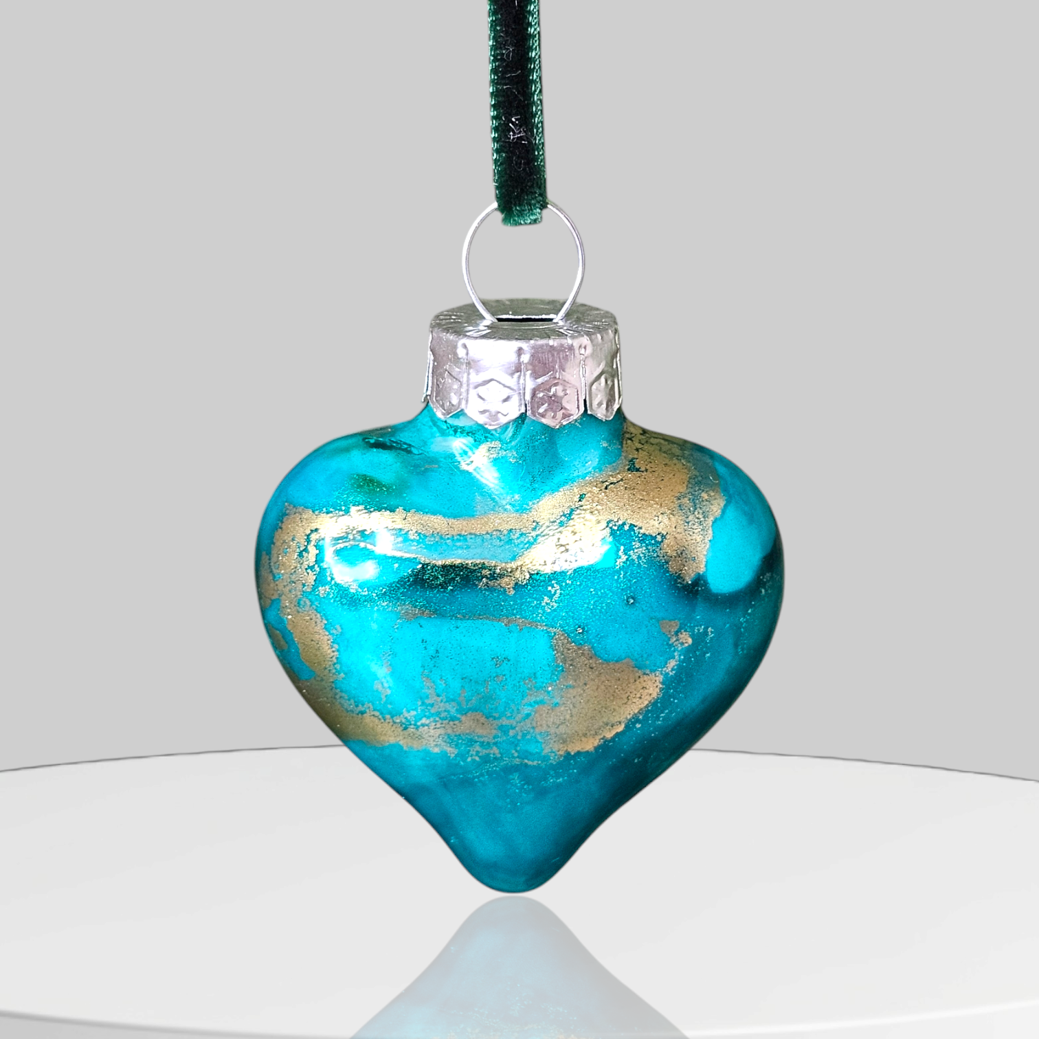 Blue Lagoon mini glass baubles.png