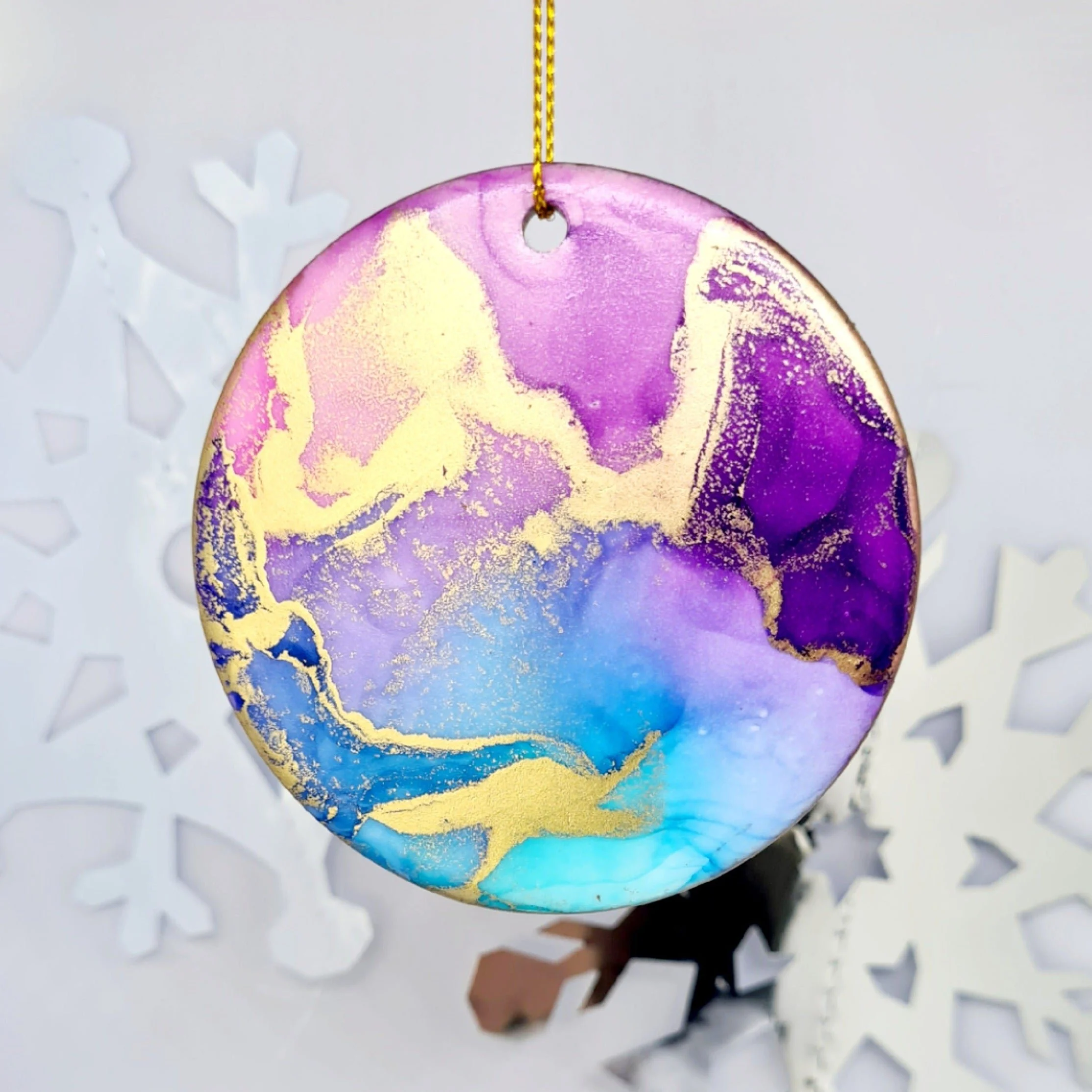 Alcohol Ink Bauble.jpg
