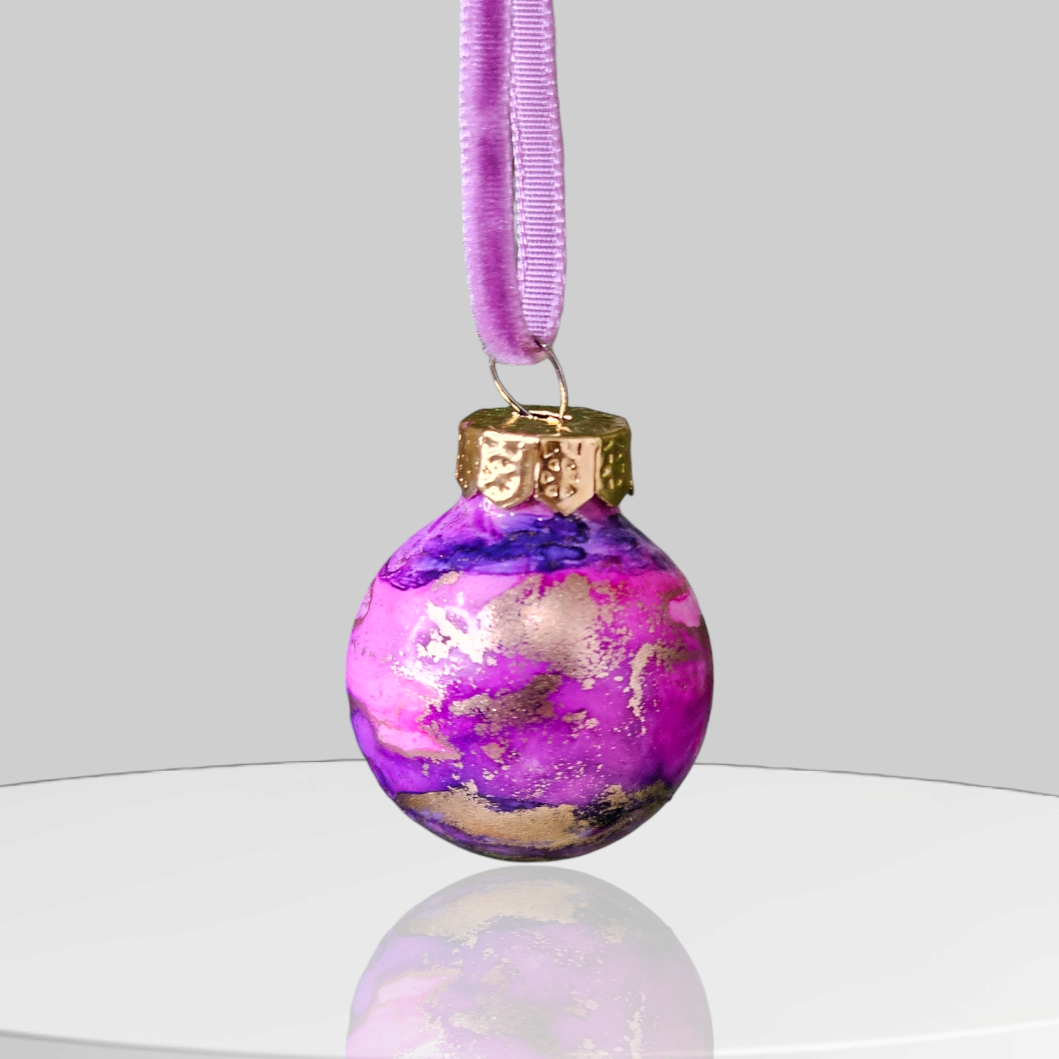 Pretty In Purple & Pink mini glass baubles.png