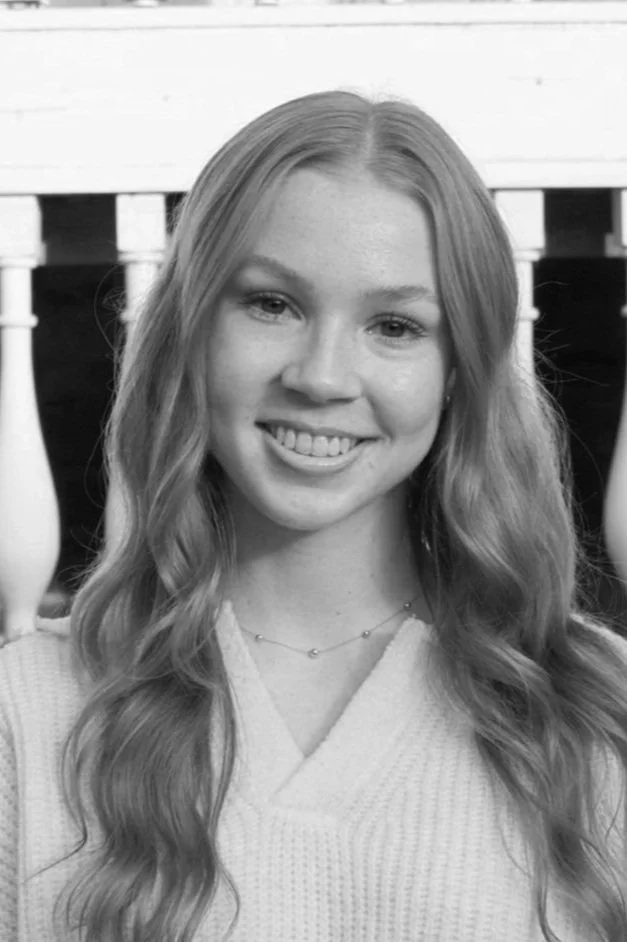 Headshot of Victoria Bennett