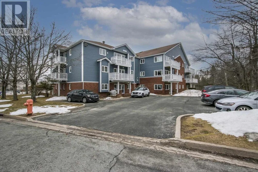 40-chelton-woods-lane-halifax-nova-scotia-b3m3v2-202103845-1.jpeg