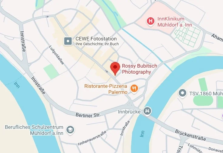 Karte mit Markierungen für Rossy Bubitsch Photography und umliegende Straßen in Mühldorf am Inn.