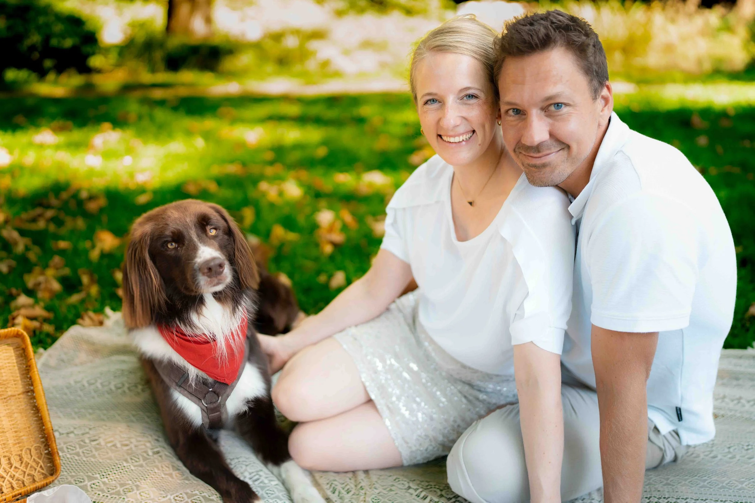 Familienshooting mit natürlichen Familienportraits.