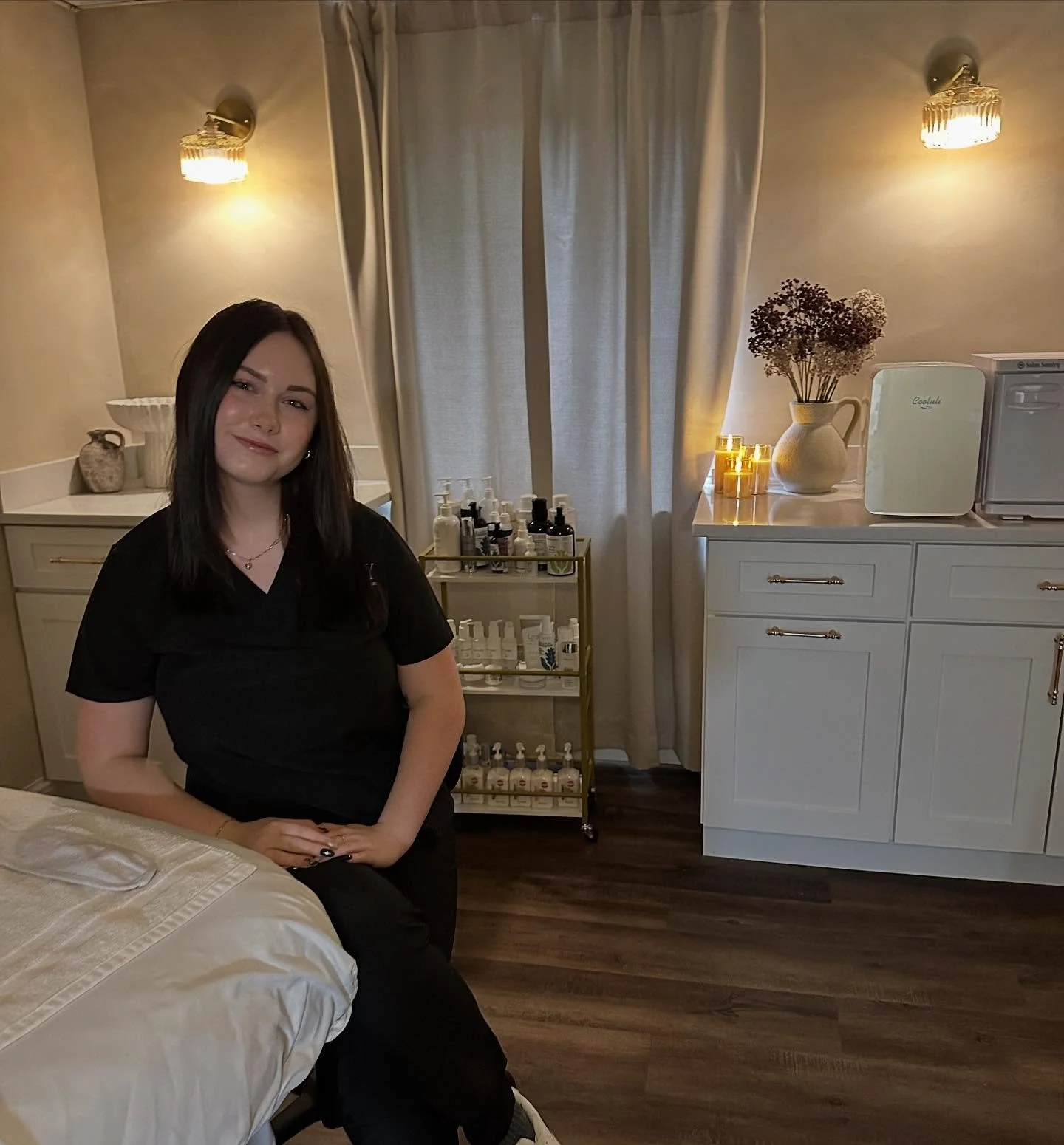 Hello L&uacute;May family! My name is Hannah, and I cannot wait to meet you 🤍 I&rsquo;m beyond thrilled to be offering customized facials here at L&uacute;May!

I moved to Lexington a little over a year ago from South Carolina. My boyfriend and I re