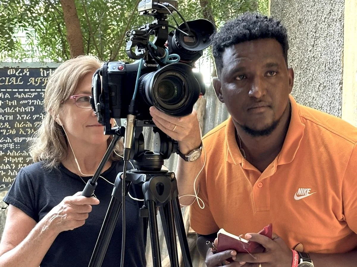 1 Mo shooting with interpretor.jpeg