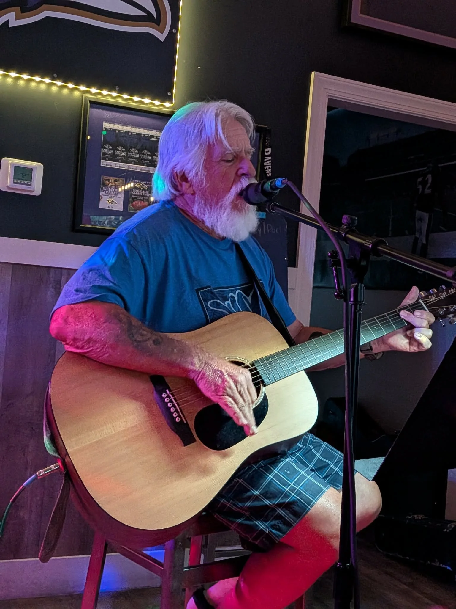 Steve Seibert Live @ Salt + Vine!