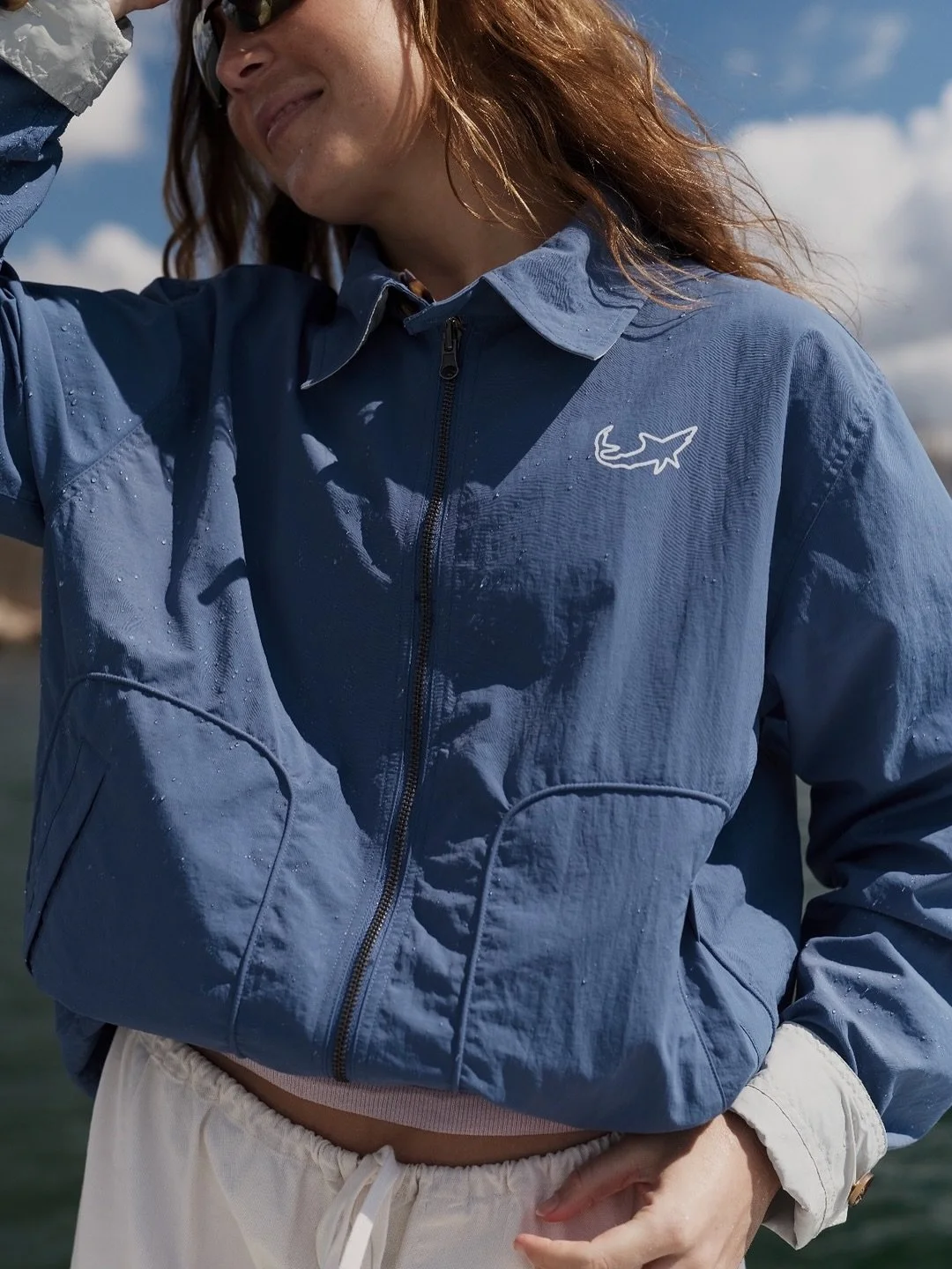 Built for sea sprays...

nylon. reversible. waterproof. windproof. ocean proof.