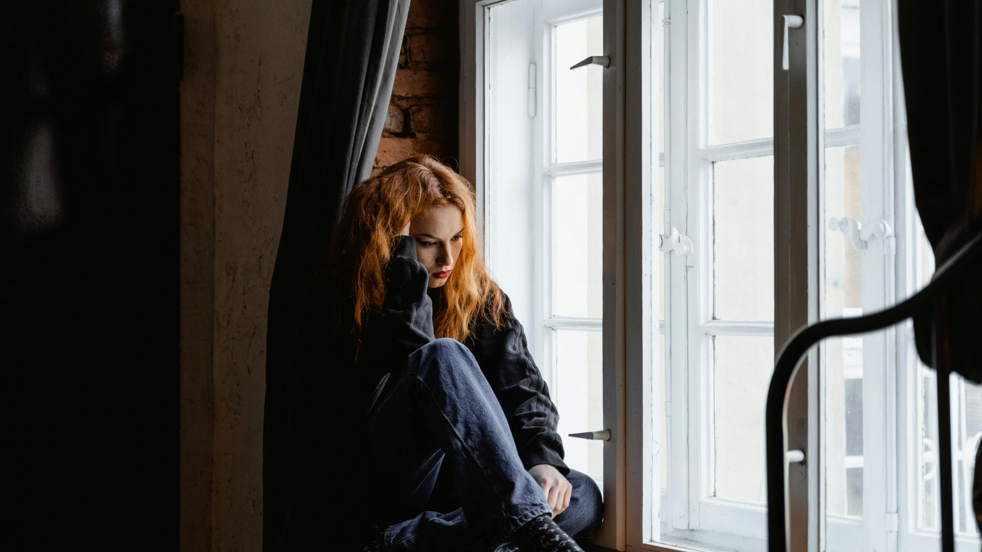 Why You Shut Down Before a New Week: Understanding Sunday Emotional Drops and How to Break the Cycle