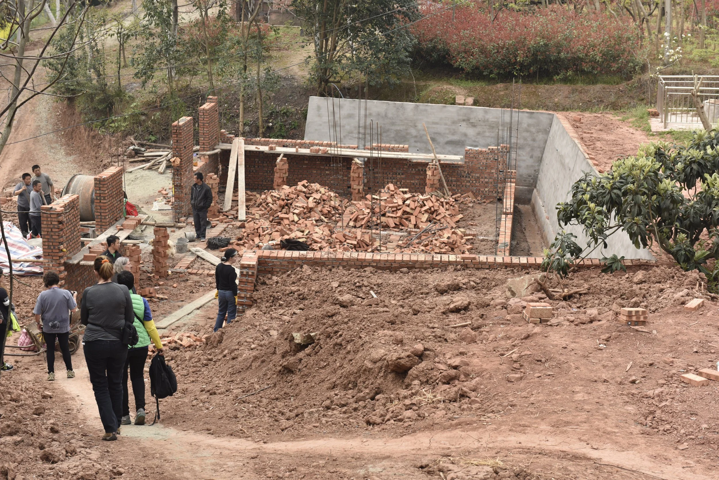 _DSC7022 day 1 build.JPG