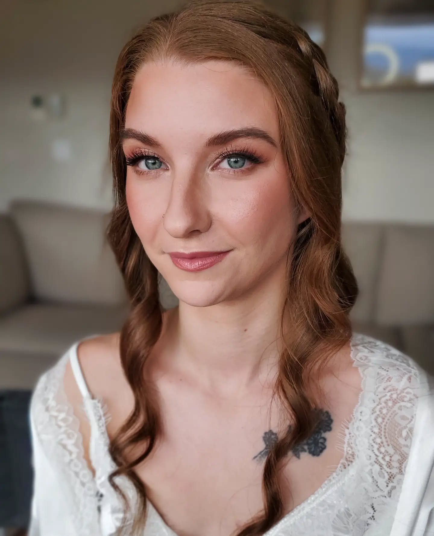 Monochrome soft glam for my most stunning Bride from yesterday!
Paige asked for soft pink tones and shimmer on the eyes. I have to say, I think this might be one of my most favorite bridal looks to date. 

- Skin prep with @firstaidbeauty exfoliating