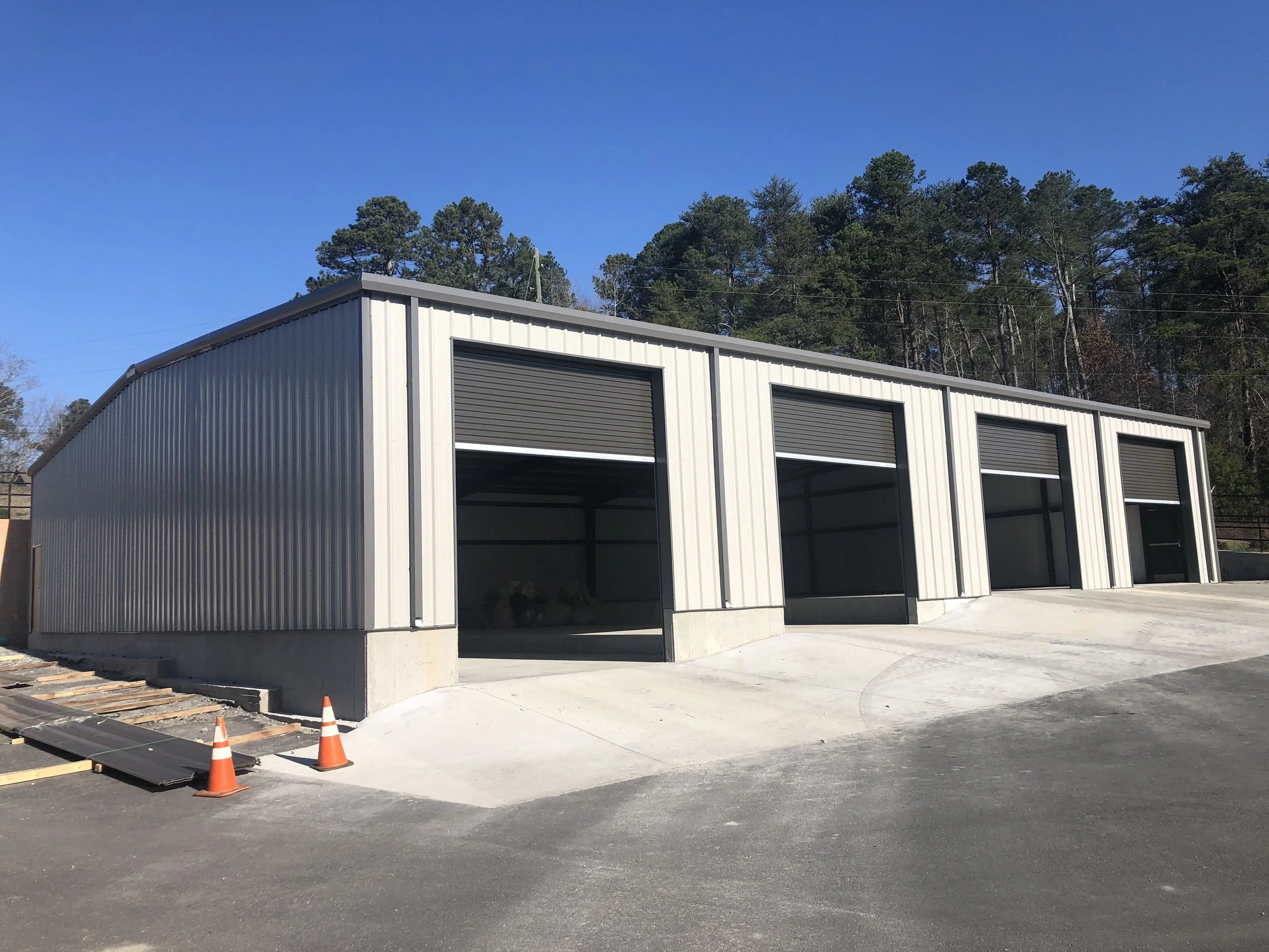 Commercial Shop Cumming.jpg