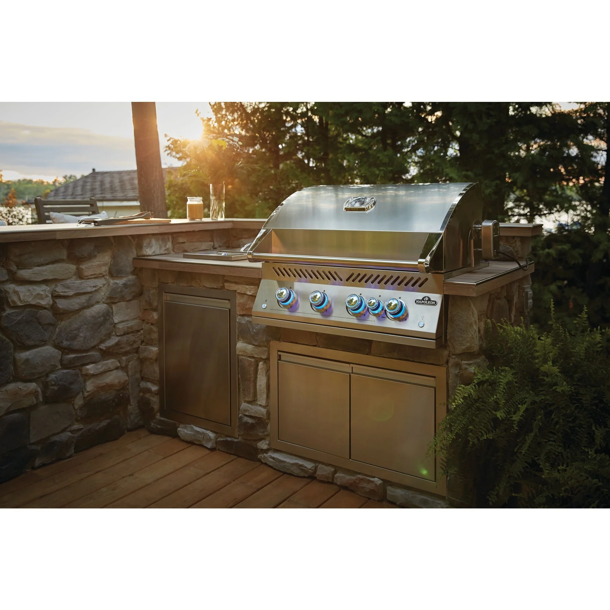 Low Res_JPG-BIG32_B-Roll_3528-1_Final.jpg