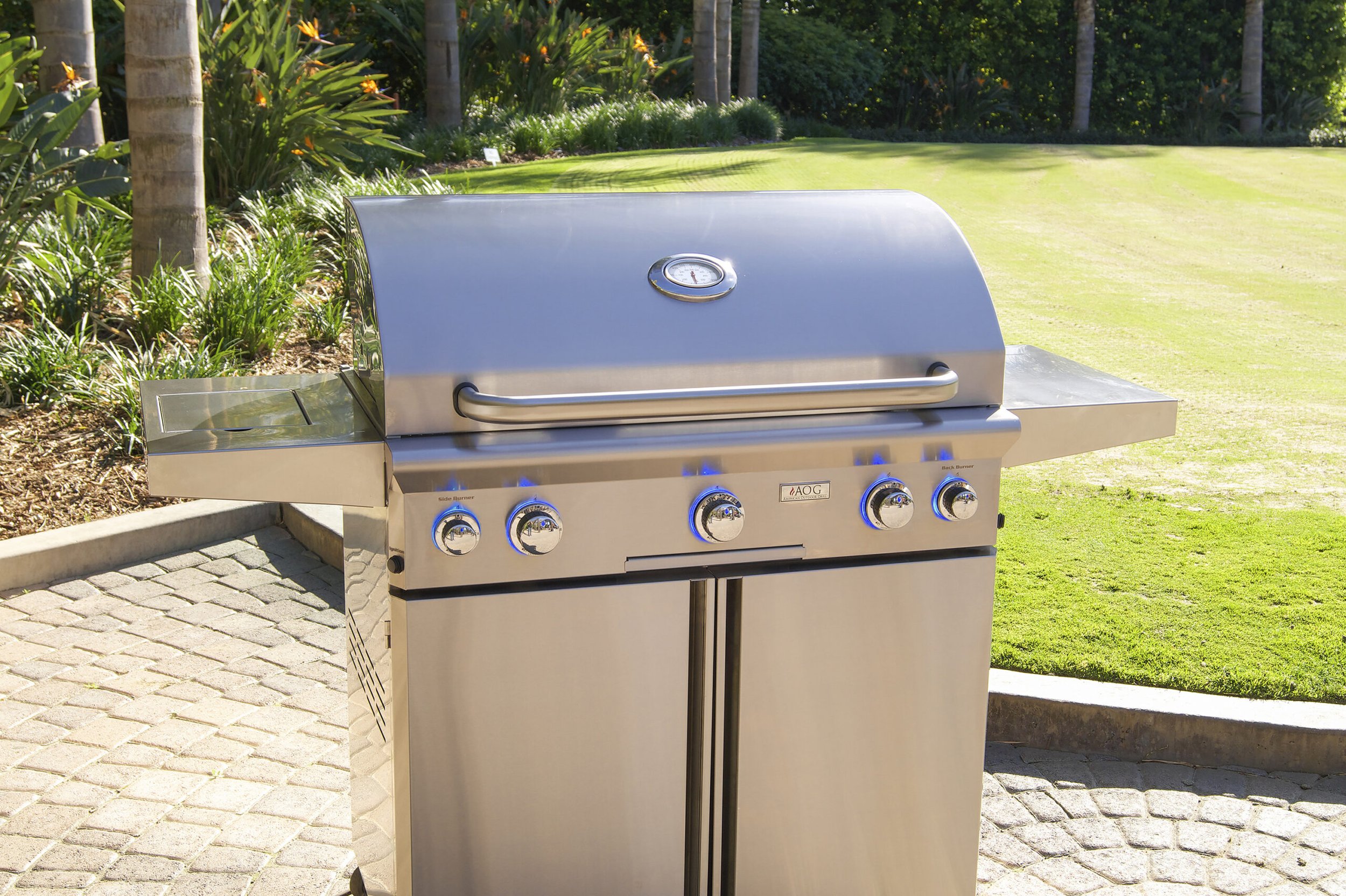 AOG_36PCL_3622-L-Series-Portable-Grill-Lifestyle-1-2018-scaled.jpg