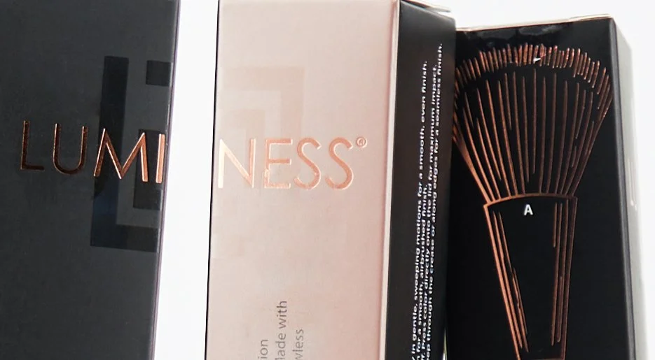 L420 (4-in-1 Complexion Brush) by LUMINESS Cosmetics