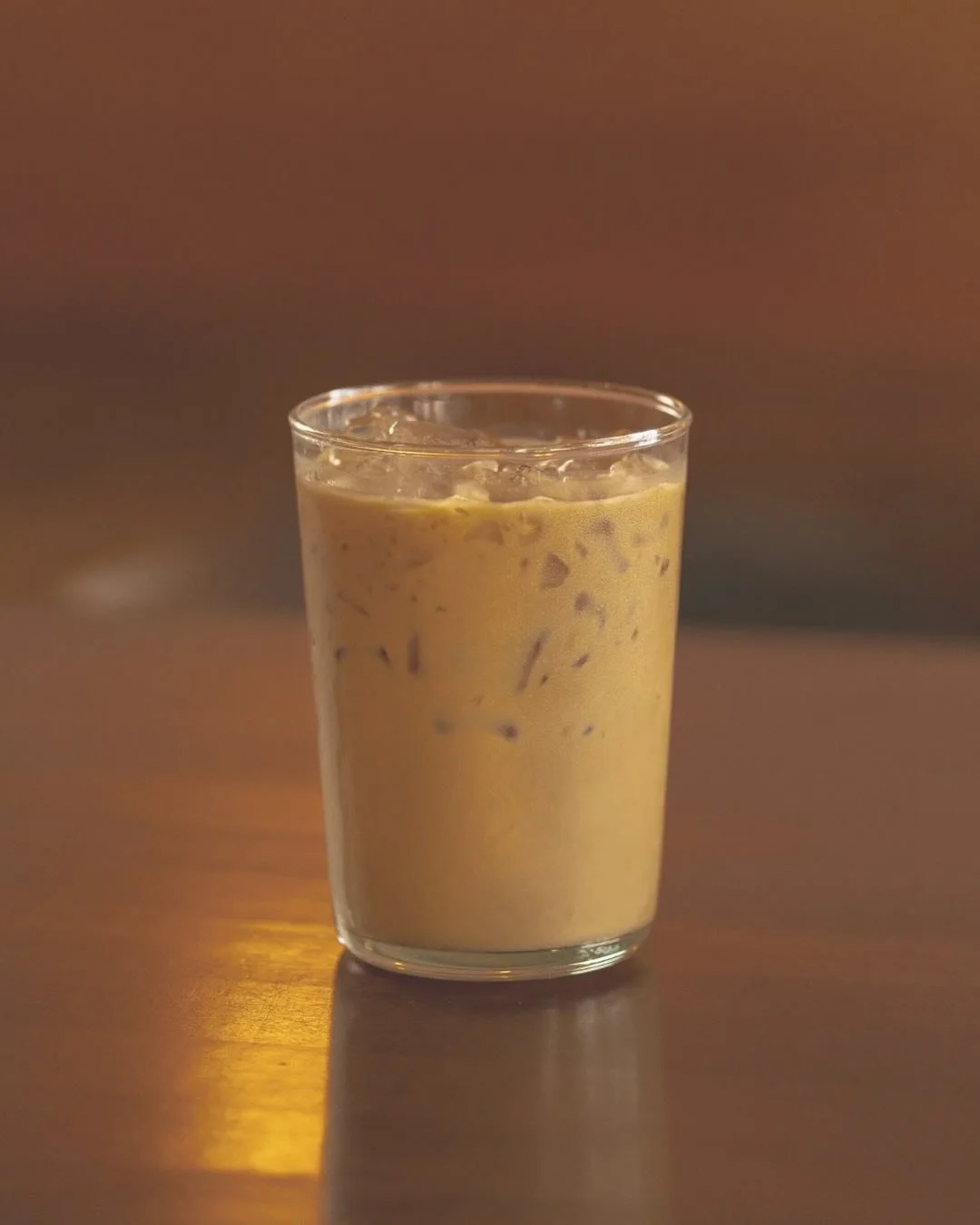 Cafecito? It&rsquo;s official my first pop-up will be this Sunday, June 1st from 10 AM to 4 PM at @mujeresmakersmarket and I&rsquo;d love to see you there. Swing by, grab a latte, and say hi&mdash;can&rsquo;t wait to see you! 
📷 @pitithecreaminal 
#