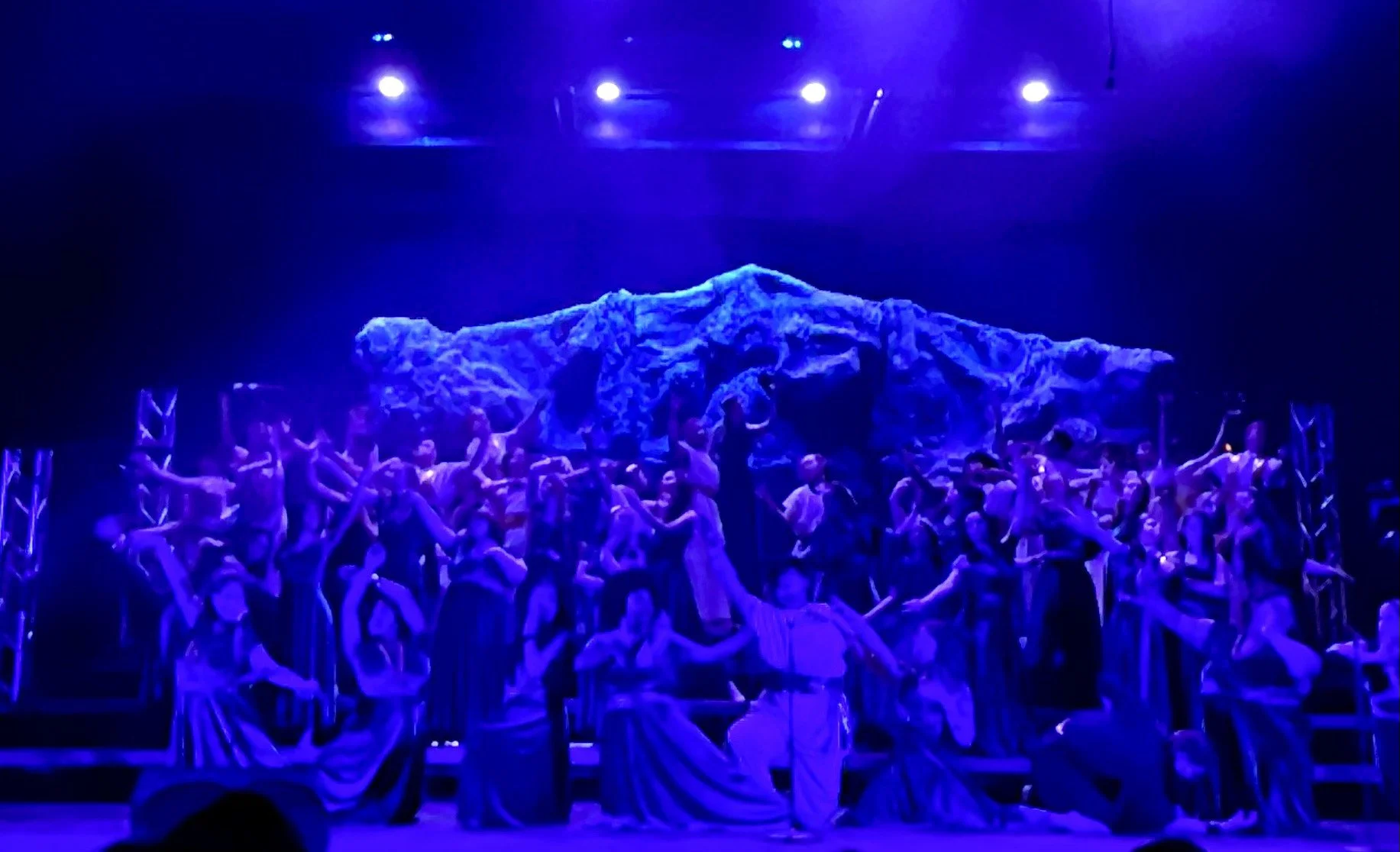 ShowChoir(1).jpg