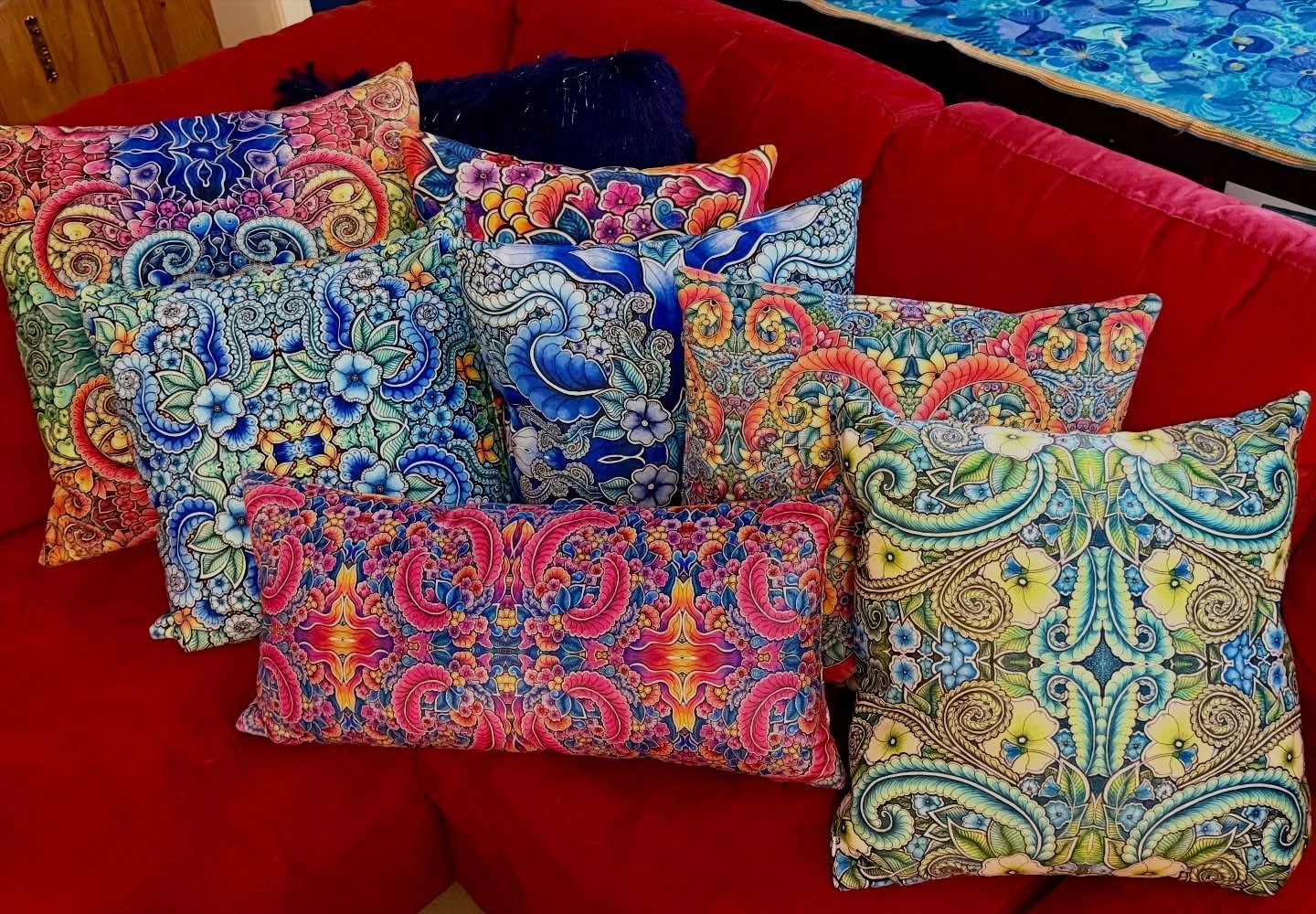 Pillows galore! I haven&rsquo;t brought these with me to many markets because they take up a lot of space, but should I?! 

My next market will be the @nightofartists Art Walk on March 13-15. I&rsquo;m SO excited about this one, because not only does