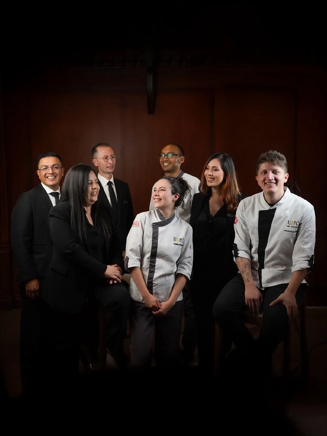 🔸 Meet the Team &ndash; USFQ Catering 🔸

Detr&aacute;s de cada evento impecable, hay un equipo apasionado, altamente capacitado y comprometido con la excelencia.
En USFQ Catering, nuestro talento humano es el ingrediente principal que garantiza cal