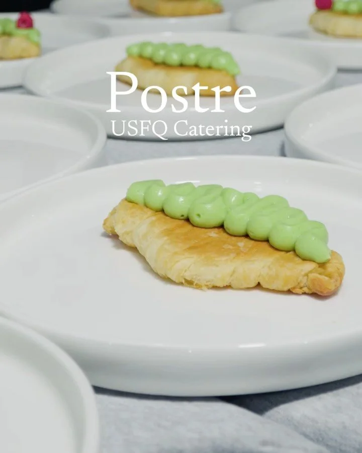 ✨ Cada boda merece un men&uacute; inolvidable ✨

✨ La magia est&aacute; en cada detalle ✨

En este carrusel descubrir&aacute;s c&oacute;mo, paso a paso, se construye un postre lleno de amor, pensado y personalizado especialmente para los novios 💍🤍.