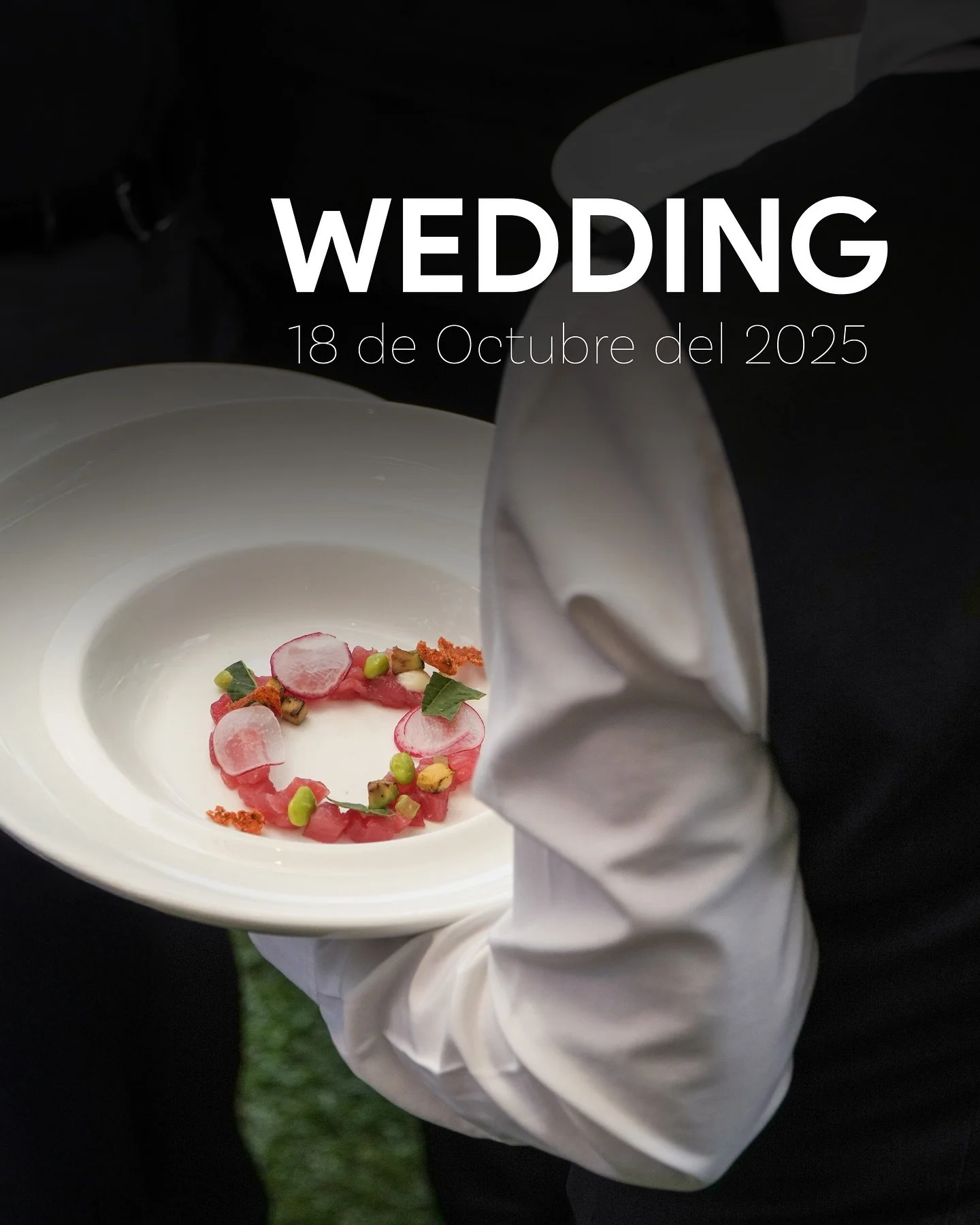 ✨ 18 de octubre, una boda donde el sabor y la emoci&oacute;n se unieron ✨

Entre risas, brindis y miradas c&oacute;mplices, nuestro equipo de USFQ Catering vivi&oacute; una noche llena de momentos memorables 💕.
Los chefs prepararon bocaditos y un me