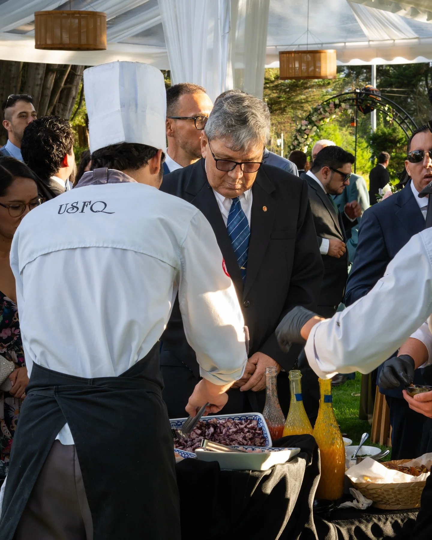El 25 de abril fuimos parte de una boda en La Palma Polo Club, donde m&aacute;s de 100 invitados se reunieron para celebrar en un ambiente cercano, elegante y muy bien pensado.

El men&uacute; fue construido desde cero junto a los novios y nuestro ch