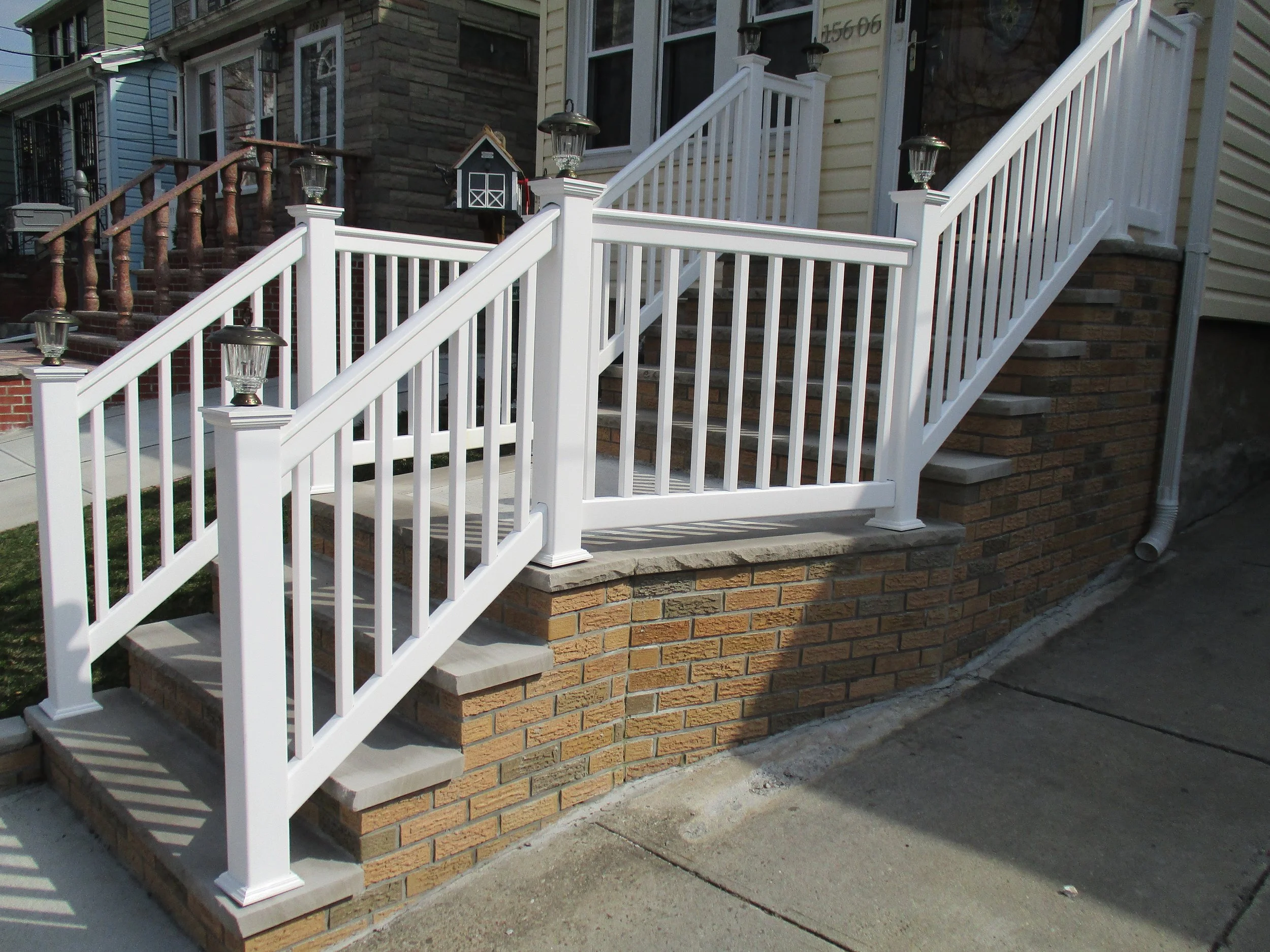 spindle regular railings.JPG
