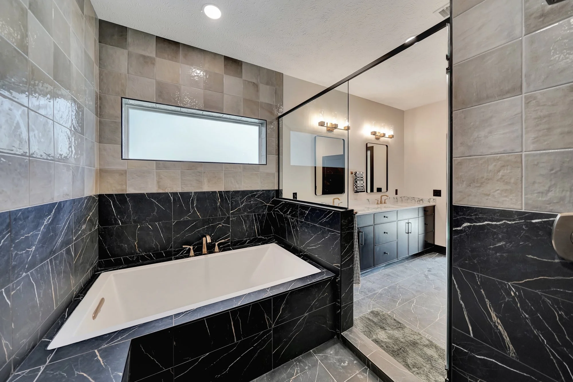 337 S 123rd St-51.jpeg