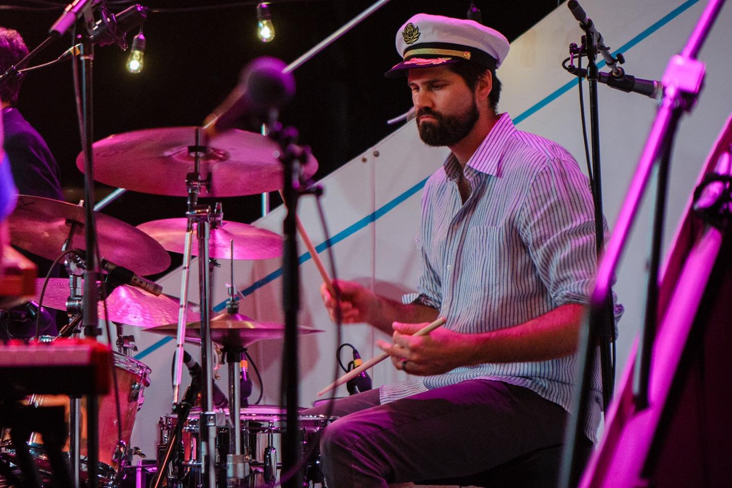 dummer buoys of summer playing at night