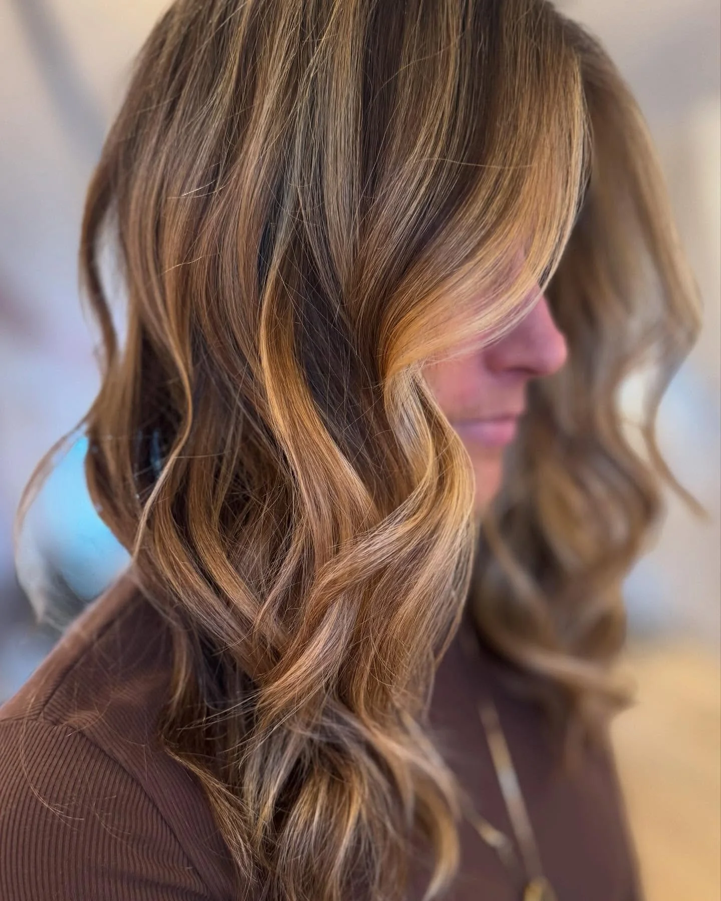 Come holla! 🔥
.
Color &amp; cut by @kelsey_levelbeauty