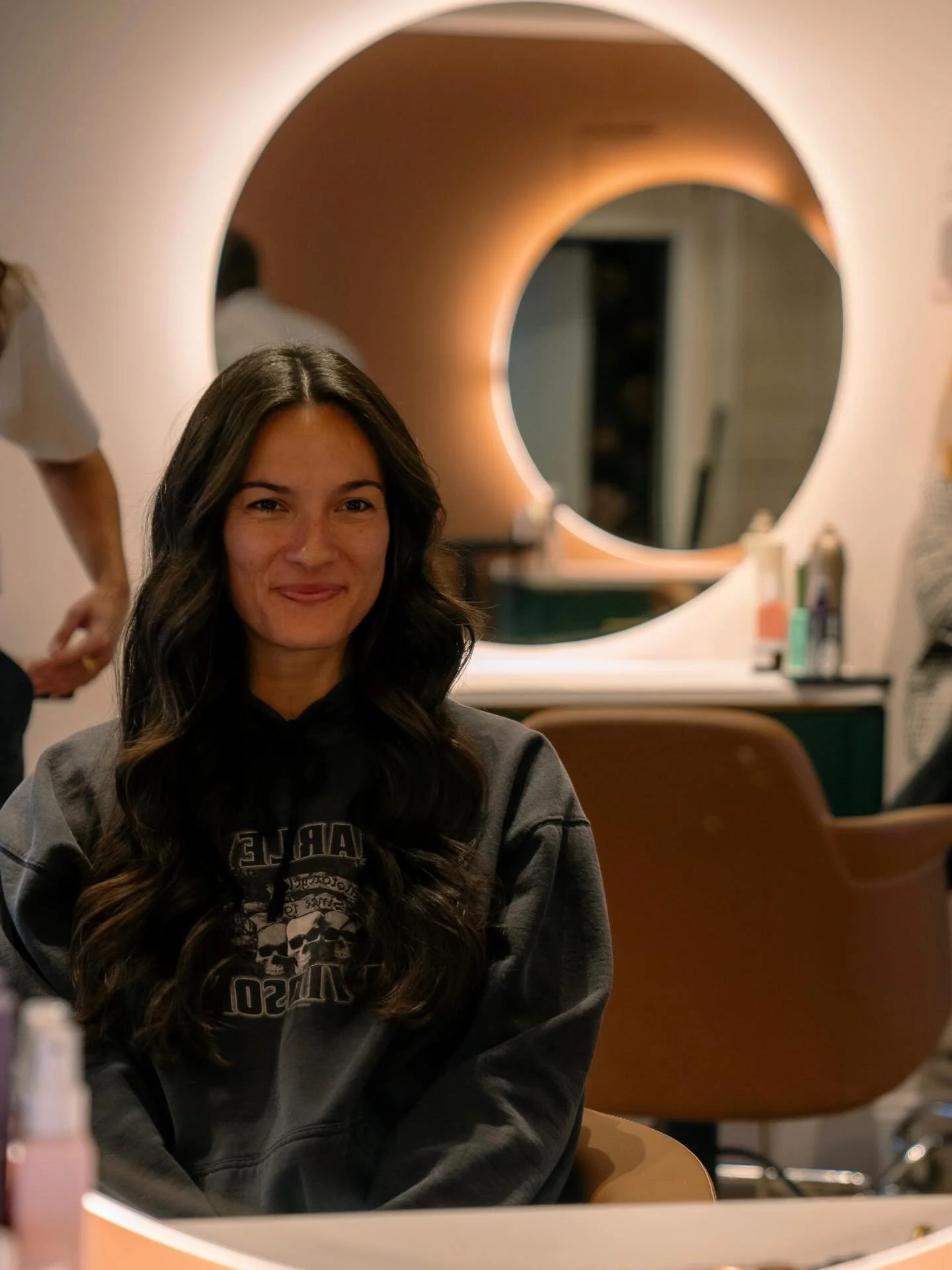 Effortlessly polished > excessively overdone 
.
Book today. 
📸 @lilymccarthyphotography